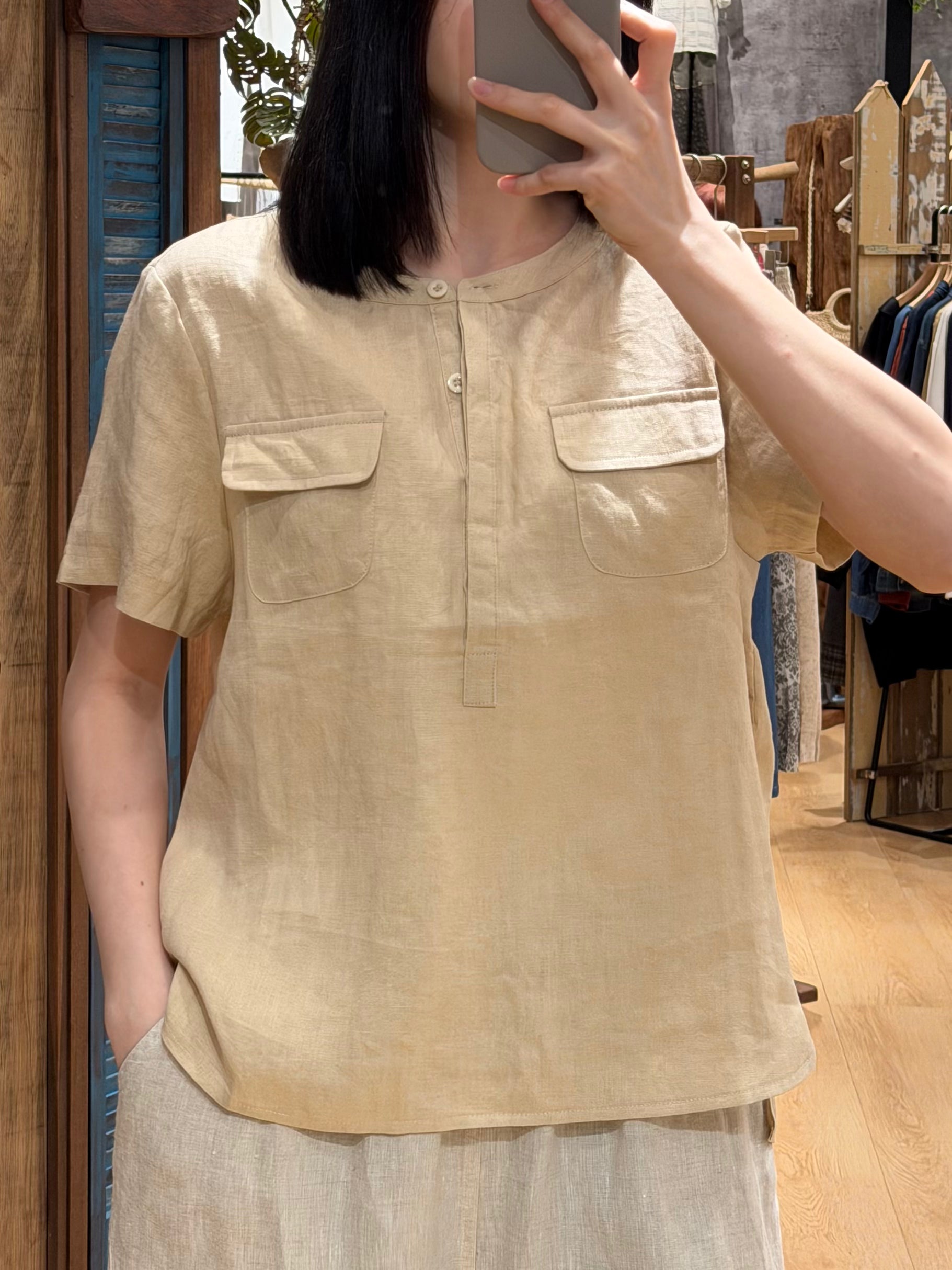 Basic Round Pocket Top