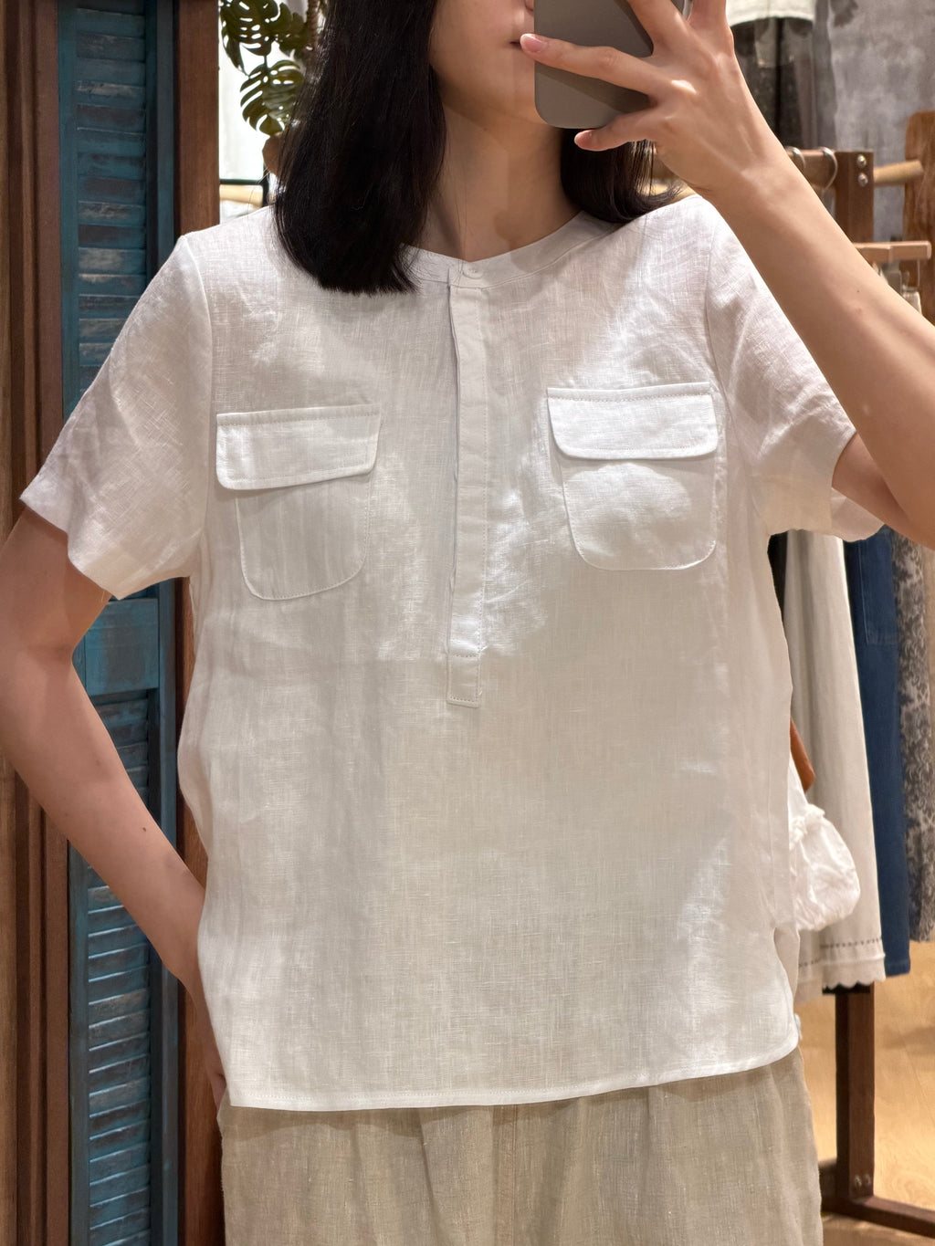 Basic Round Pocket Top